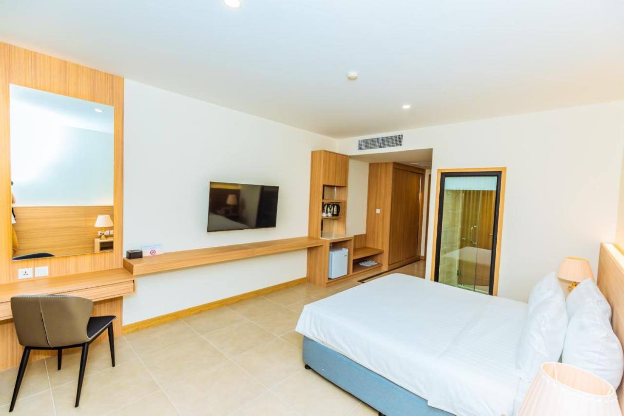 Bavet Dynasty Casino Hotel מראה חיצוני תמונה