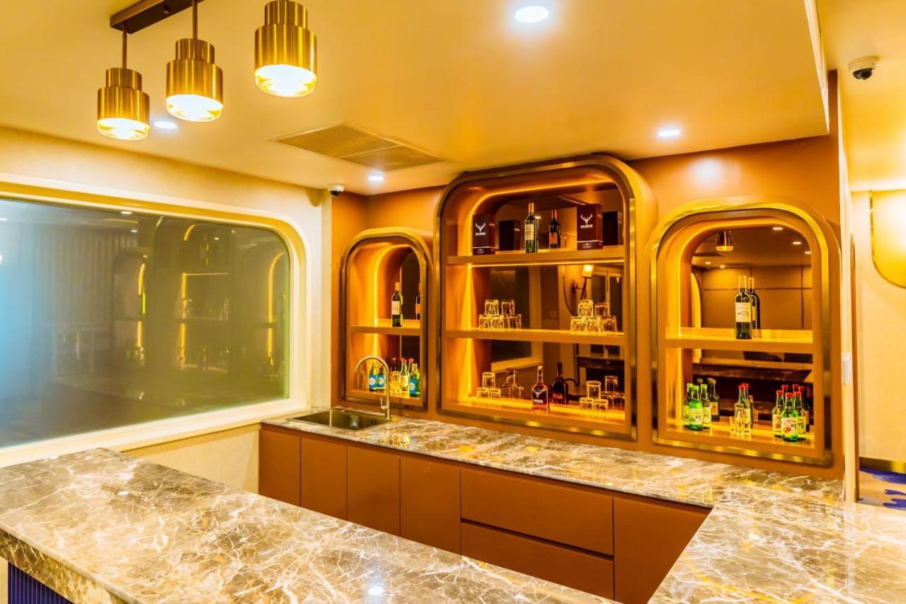 Bavet Dynasty Casino Hotel מראה חיצוני תמונה
