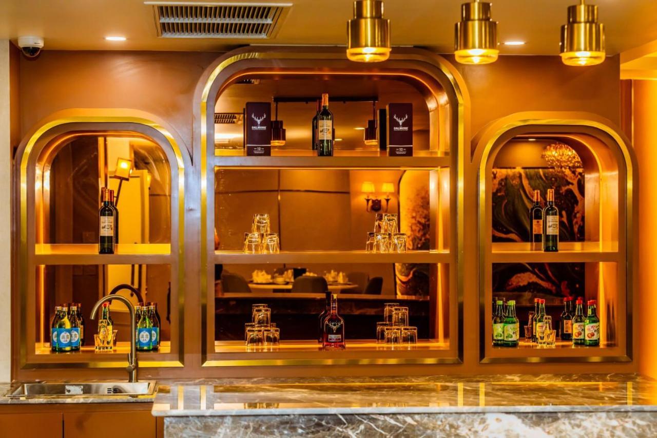 Bavet Dynasty Casino Hotel מראה חיצוני תמונה