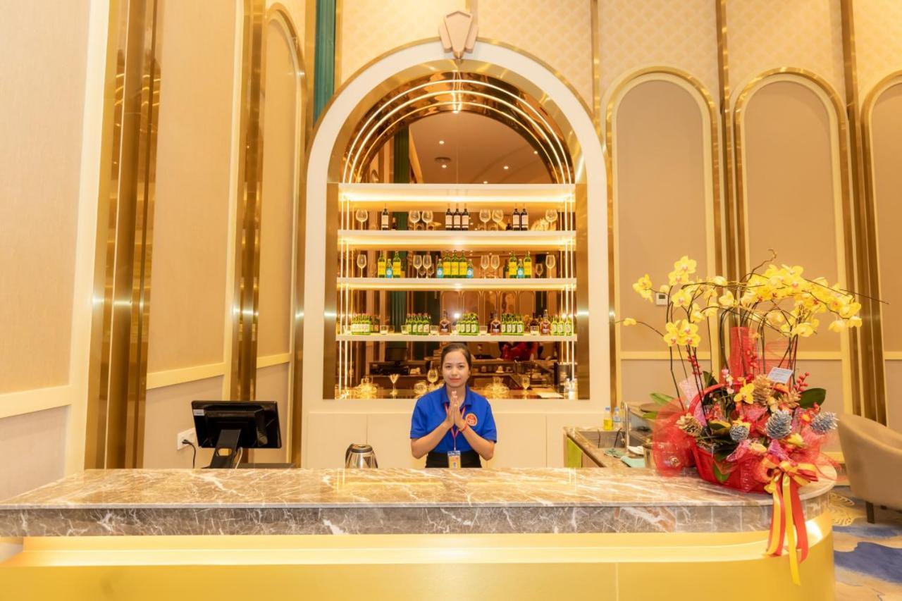 Bavet Dynasty Casino Hotel מראה חיצוני תמונה