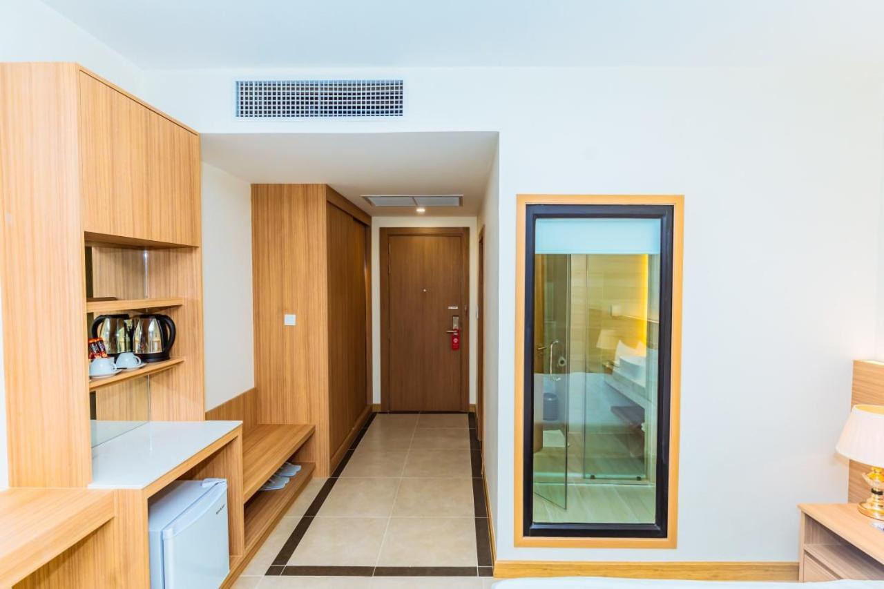 Bavet Dynasty Casino Hotel מראה חיצוני תמונה